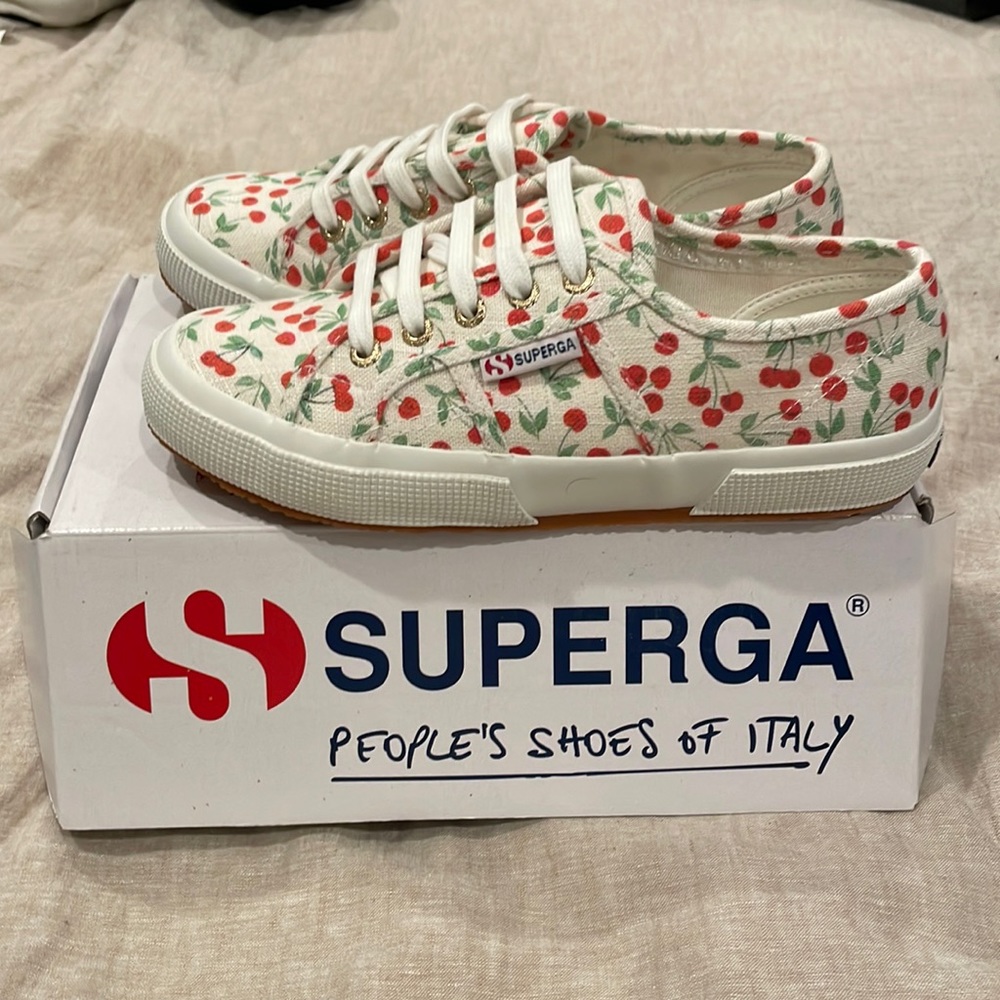 Superga cherry 7.5 shoes